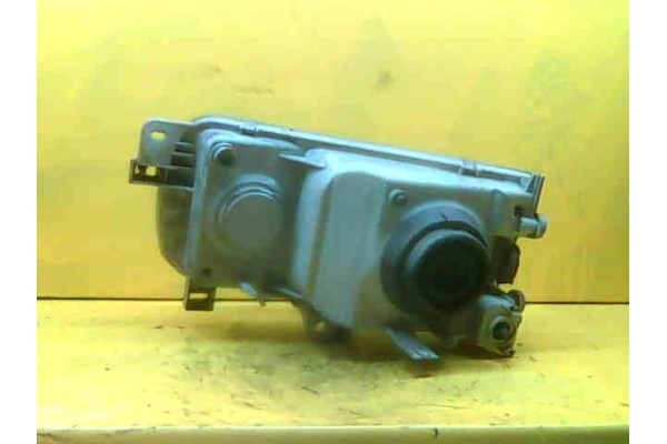 Recambio de faro delantero dcho para nissan serena (c23m) 1.6 16v referencia OEM IAM 260108C006  