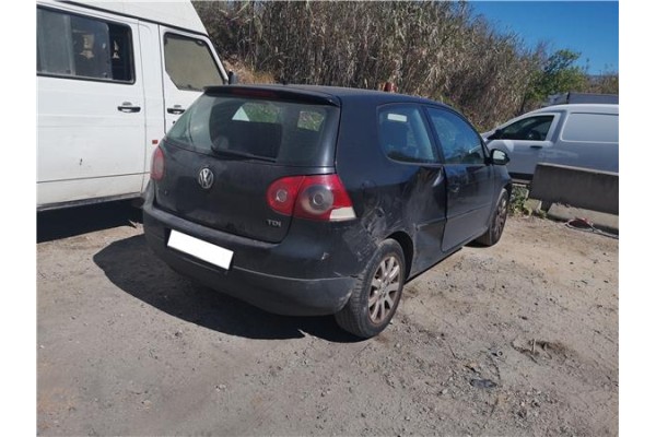 volkswagen golf v berlina (1k1)(2003) del año 