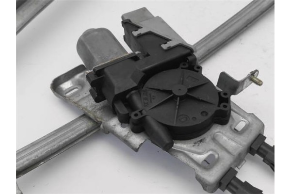 Recambio de elevalunas electrico delantero derecho para citroen c3 pluriel 1.4 hdi cool referencia OEM IAM 9222N9 400620H 