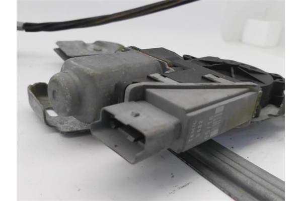 Recambio de elevalunas electrico delantero izquierdo para citroen c3 pluriel 1.4 hdi cool referencia OEM IAM 9221P1 400621G 