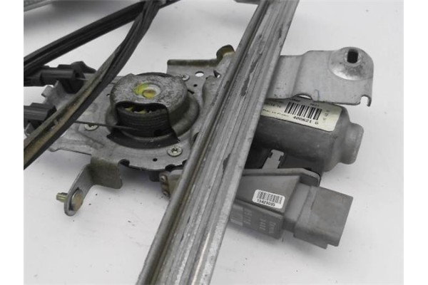Recambio de elevalunas electrico delantero izquierdo para citroen c3 pluriel 1.4 hdi cool referencia OEM IAM 9221P1 400621G 