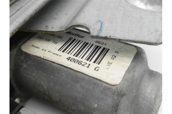 Recambio de elevalunas electrico delantero izquierdo para citroen c3 pluriel 1.4 hdi cool referencia OEM IAM 9221P1 400621G 
