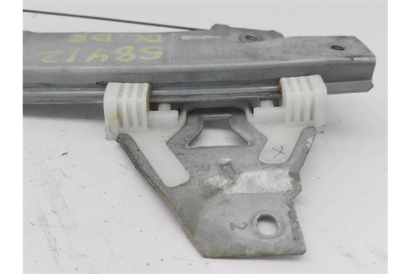 Recambio de elevalunas electrico delantero derecho para citroen c4 berlina 1.6 exclusive referencia OEM IAM 9222GN 430092CO 