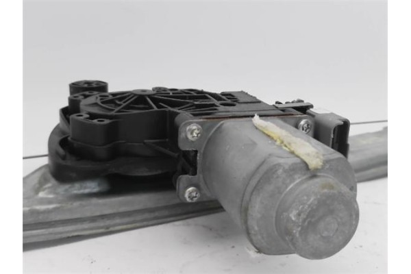 Recambio de elevalunas electrico delantero derecho para citroen c4 berlina 1.6 exclusive referencia OEM IAM 9222GN 430092CO 