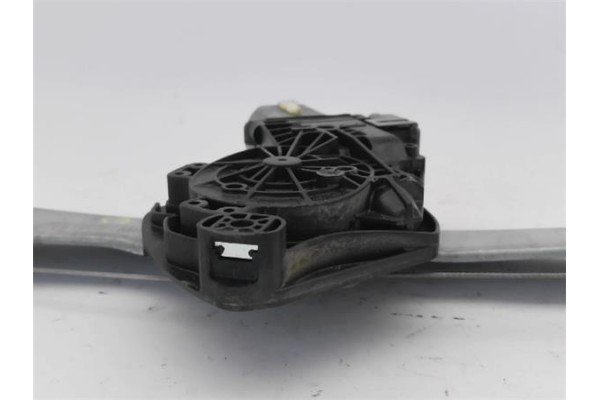 Recambio de elevalunas electrico trasero izquierdo para citroen c4 berlina 1.6 exclusive referencia OEM IAM 9223H0 402279G 