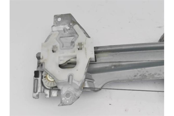 Recambio de elevalunas electrico trasero izquierdo para citroen c4 berlina 1.6 exclusive referencia OEM IAM 9223H0 402279G 
