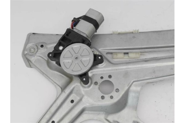 Recambio de elevalunas electrico delantero izquierdo para smart fortwo coupe 0.8 fortwo coupe cdi (33kw) (451.300) referencia OE