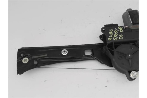 Recambio de elevalunas electrico delantero derecho para fiat qubo (300) 1.3 active referencia OEM IAM 1368329080 130822399 
