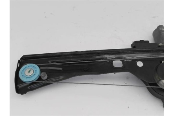 Recambio de elevalunas electrico delantero izquierdo para fiat qubo (300) 1.3 active referencia OEM IAM 1368331080 130822398 