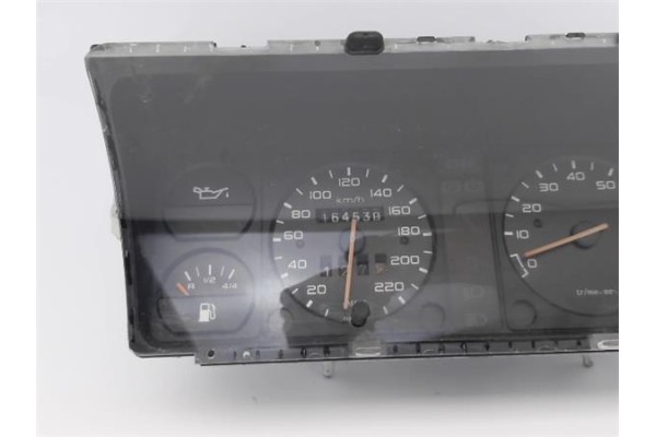 Recambio de cuadro completo para peugeot 205 berlina 1.4 referencia OEM IAM 611385  
