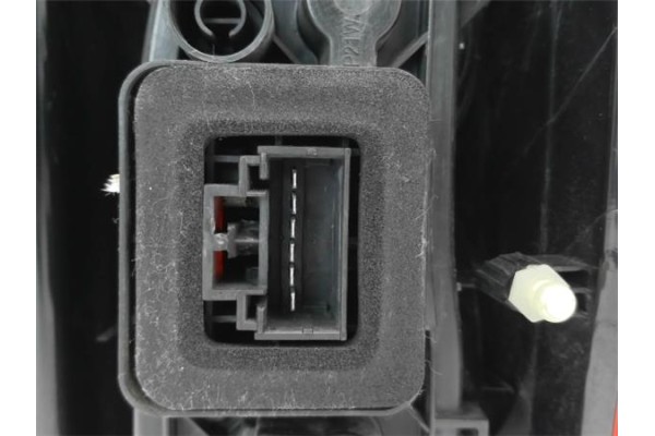 Recambio de piloto trasero izquierdo para fiat qubo (300) 1.3 active referencia OEM IAM 1358250080 183222743 