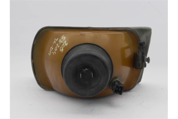 Recambio de faro delantero dcho para peugeot 205 berlina 1.4 referencia OEM IAM 6205A4  