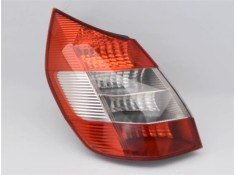 Recambio de piloto trasero izquierdo para renault scenic ii (jm) 1.6 (jm0c, jm0j, jm1b) referencia OEM IAM 8200127704  