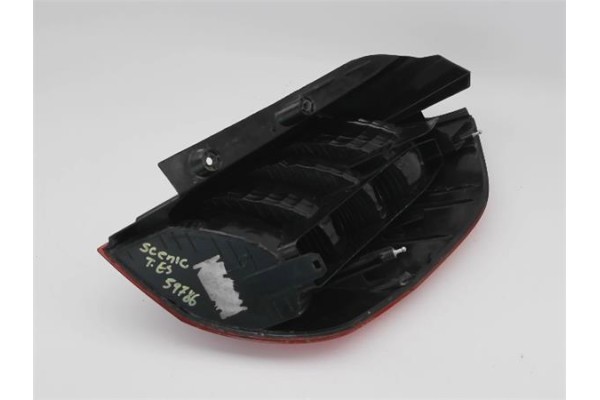 Recambio de piloto trasero izquierdo para renault scenic ii (jm) 1.6 (jm0c, jm0j, jm1b) referencia OEM IAM 8200127704  