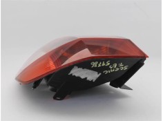 Recambio de piloto trasero izquierdo para renault scenic ii (jm) 1.6 (jm0c, jm0j, jm1b) referencia OEM IAM 8200127704  