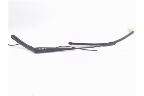 Recambio de brazo limpiaparabrisas delantero derecho para mercedes-benz sprinter 3,5-t furgón (906) 311 cdi referencia OEM IAM  