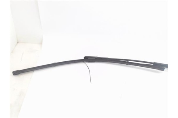 Recambio de brazo limpiaparabrisas delantero derecho para mercedes-benz sprinter 3,5-t furgón (906) 311 cdi referencia OEM IAM  