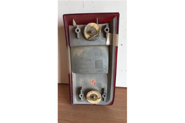 Recambio de piloto trasero derecho para volvo serie 850 2.0 10v berlina referencia OEM IAM 9133041  