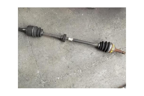 Recambio de palier delantero derecho para hyundai coupe (j2) 1.6 16v referencia OEM IAM   