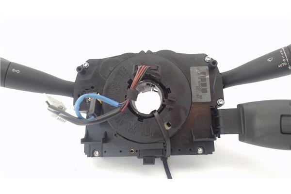 Recambio de mando intermitencia para peugeot 207 1.6 hdi referencia OEM IAM 96657274XT  