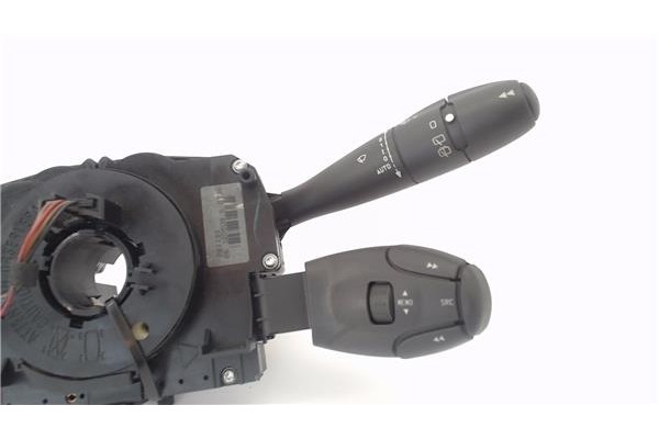 Recambio de mando intermitencia para peugeot 207 1.6 hdi referencia OEM IAM 96657274XT  