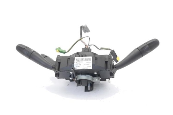 Recambio de mando intermitencia para peugeot 207 1.4 16v referencia OEM IAM 96630732XT 96657274XT 