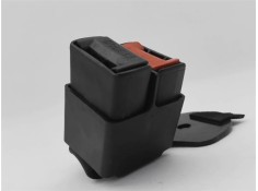 Recambio de anclaje cinturon trasero izquierdo para renault clio ii fase ii (b/cb0) 1.4 authentique referencia OEM IAM 820068404