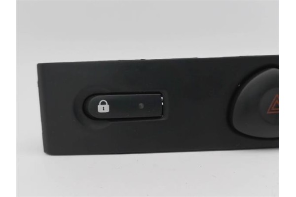 Recambio de mando multifuncion para renault clio ii fase ii (b/cb0) 1.4 authentique referencia OEM IAM 8200071224  