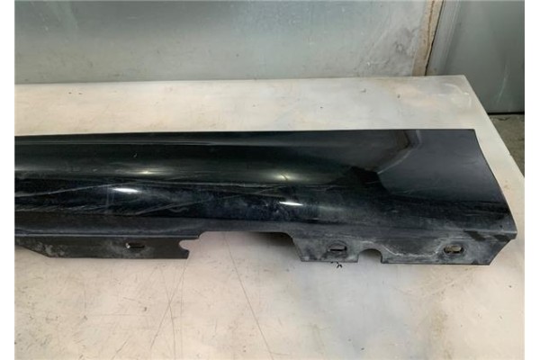 Recambio de spoiler talonera lat. izquierda para bmw serie 1 berlina (e81/e87) 2.0 120d referencia OEM IAM   