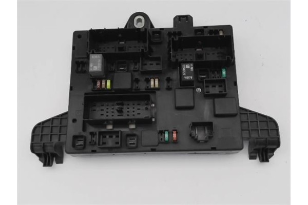 Recambio de caja fusibles/rele para opel astra j 1.7 cdti referencia OEM IAM 1247079 365927271 