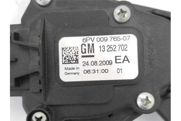 Recambio de pedal acelerador para opel astra j 1.7 cdti referencia OEM IAM 848040 13252702 