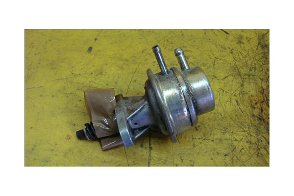 Recambio de bomba combustible para opel kadett e (1984) 1.6 s referencia OEM IAM   