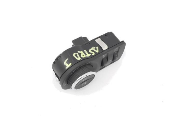 Recambio de mando de luces para opel astra j 1.7 cdti referencia OEM IAM 6240564 13268702 