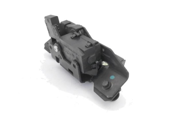 Recambio de cerradura porton para opel astra j 1.7 cdti referencia OEM IAM 176120 13500195 