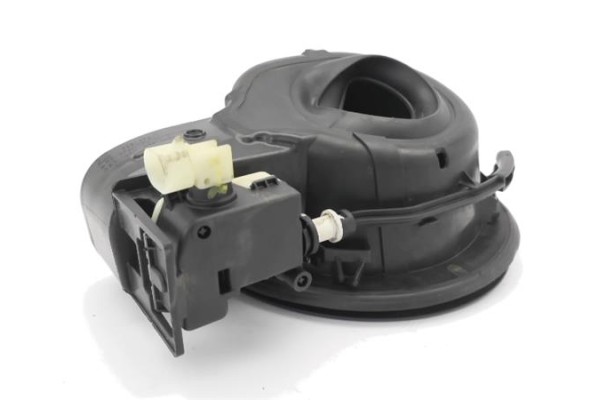 Recambio de tapa exterior combustible para opel astra j 1.7 cdti referencia OEM IAM 13267340  