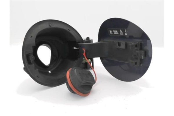 Recambio de tapa exterior combustible para opel astra j 1.7 cdti referencia OEM IAM 13267340  