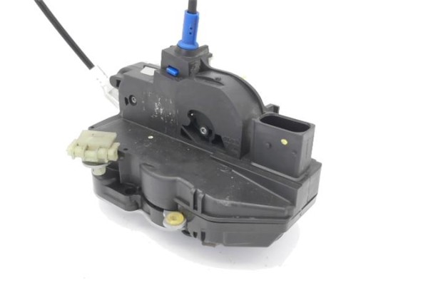 Recambio de cierre electromagnetico delantero izquierdo para opel astra j 1.7 cdti referencia OEM IAM 133726 3023881LH1 