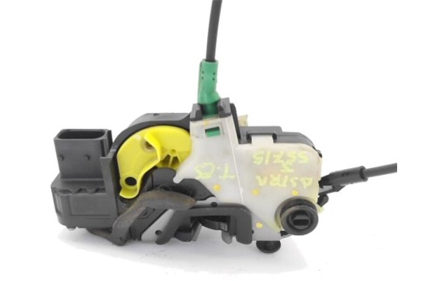 Recambio de cierre electromagnetico trasero izquierdo para opel astra j 1.7 cdti referencia OEM IAM 133698 3023881LHZ 