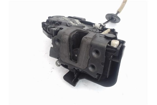 Recambio de cierre electromagnetico trasero derecho para land rover range rover sport 2.7 v6 td s referencia OEM IAM   