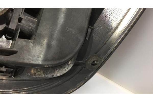 Recambio de piloto trasero izquierdo para opel astra h berlina 1.7 cdti referencia OEM IAM 24451835 00865301 