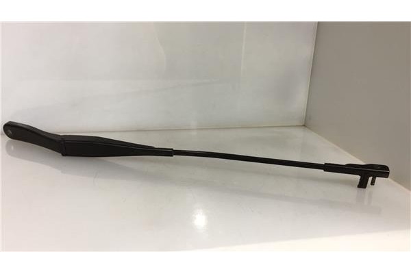 Recambio de brazo limpiaparabrisas delantero derecho para opel astra h berlina 1.7 cdti referencia OEM IAM 13111220 Recambio de brazo limpiaparabrisas delantero derecho para opel astra h berlina 1.7 cdti referencia OEM IAM 13111220