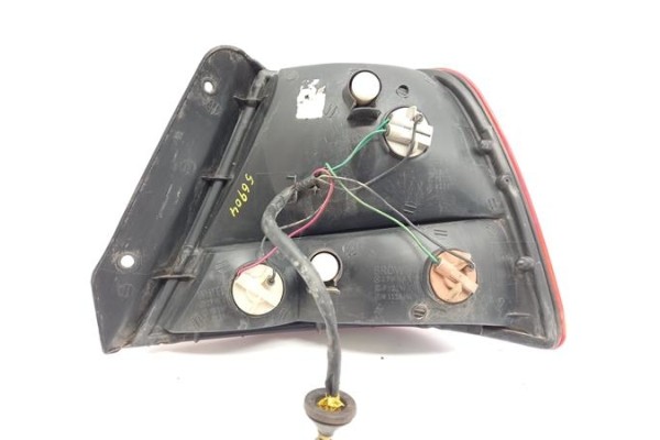 Recambio de puerta delantero izquierda para peugeot 308 1.6 gt referencia OEM IAM 9002AW  