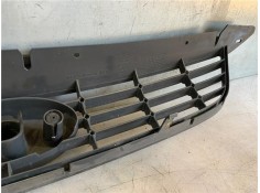 Recambio de rejilla capo para ford focus ii (da_) 2.0 tdci referencia OEM IAM 8M518200  