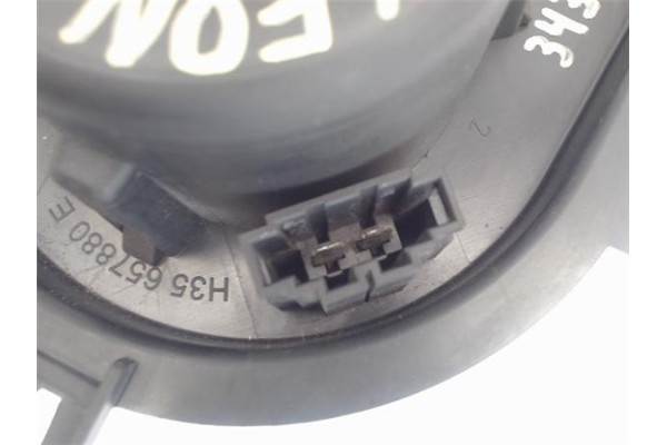 Recambio de motor calefaccion para seat leon (1m1) 1.6 16 v referencia OEM IAM 1J1819021C  