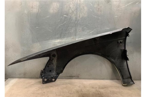 Recambio de aleta delantero derecha para audi a6 avant (4f5) 2.8 fsi referencia OEM IAM 4F0821104A  