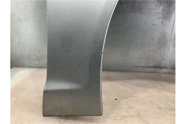 Recambio de aleta delantero derecha para audi a6 avant (4f5) 2.8 fsi referencia OEM IAM 4F0821104A  