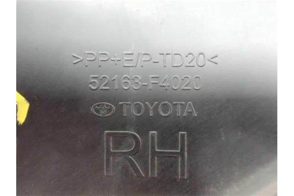 Recambio de moldura aleta trasero derecha para toyota c-hr (x10) 2.0 hibrido referencia OEM IAM 52164F4020  
