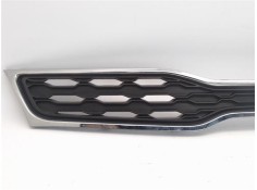 Recambio de rejilla capo para kia rio (ub) 1.2 basic referencia OEM IAM 863501W210  