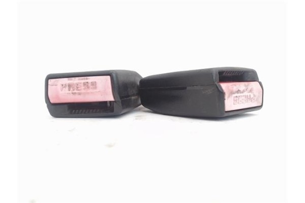Recambio de anclaje cinturon trasero izquierdo para peugeot 307 break (3e) 2.0 referencia OEM IAM   
