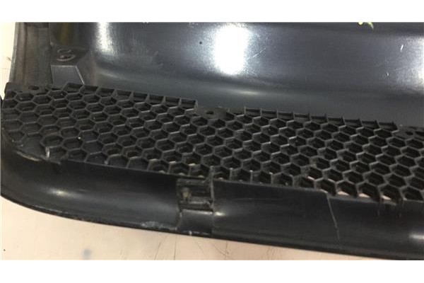 Recambio de rejilla capo para peugeot boxer furgón (244) 2.2 hdi referencia OEM IAM 1304703070  